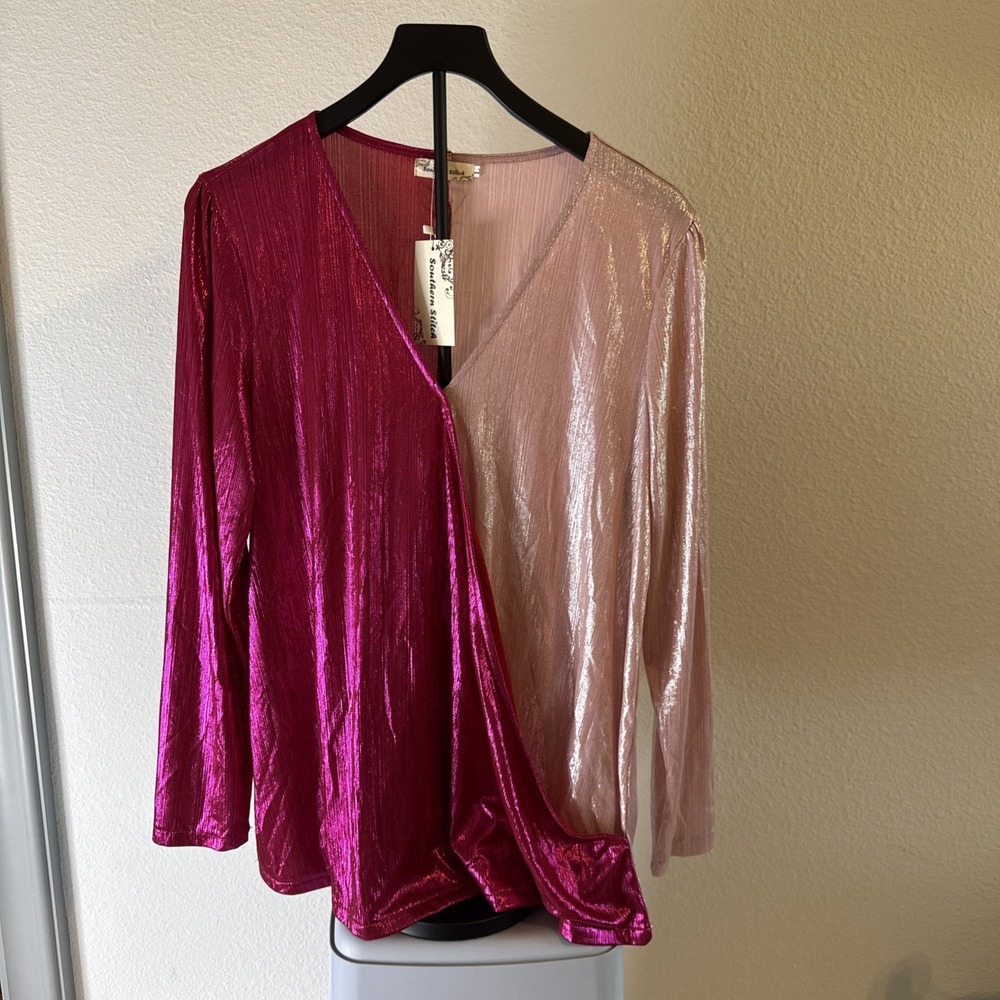 Southern Stitch Women's Metallic Pink‎ Blouse Size L New